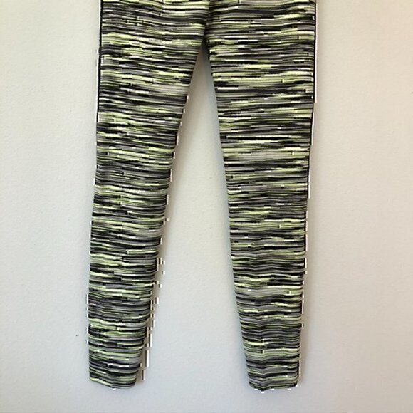 AERIE AMERICAN EAGLE 7/8 Legging Chill Play Move Lime Green Gray High Waisted XS - Picture 10 of 12